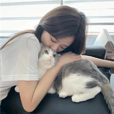 小姐嬉春